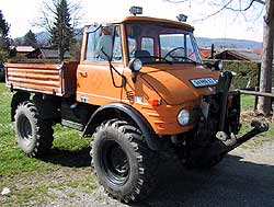 unimog1.jpg (13213 Byte)