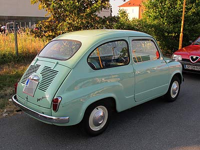 log89c_steyr_fiat_600.jpg (32863 Byte)