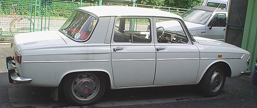 renault10b.jpg (23887 Byte)