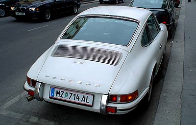 porsche_911_t2.jpg (24038 Byte)