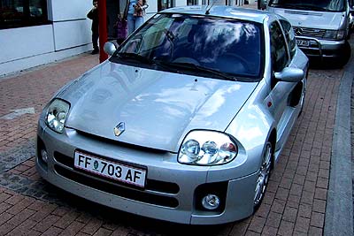 b356_renault_clio_v6.jpg (27141 Byte)