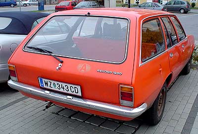 b361_opel_rekord.jpg (25818 Byte)