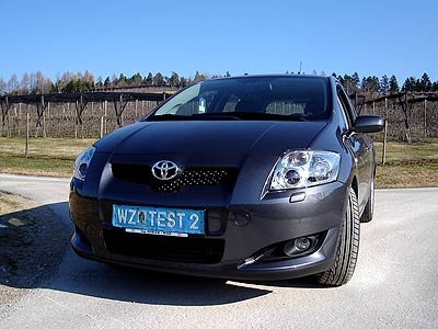 b392_toyota_auris.jpg (29320 Byte)