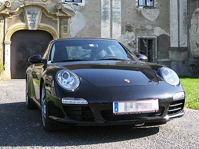 b447_porsche.jpg (35772 Byte)