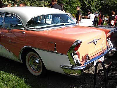 b455_buick_1956_special.jpg (26708 Byte)