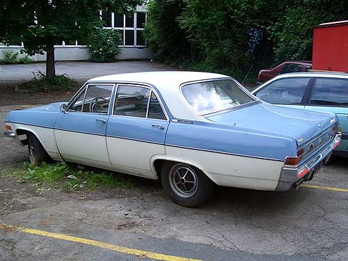 gall241_opel_admiral.jpg (41970 Byte)