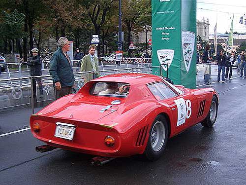 gall257_ferrari_250.jpg (45769 Byte)