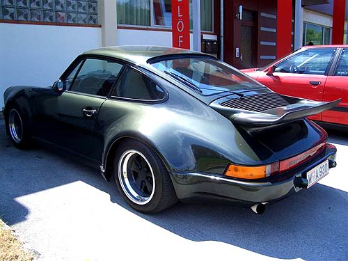 gall267_Porsche_930.jpg (41048 Byte)