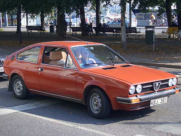 gall331_alfasud.jpg (64446 Byte)