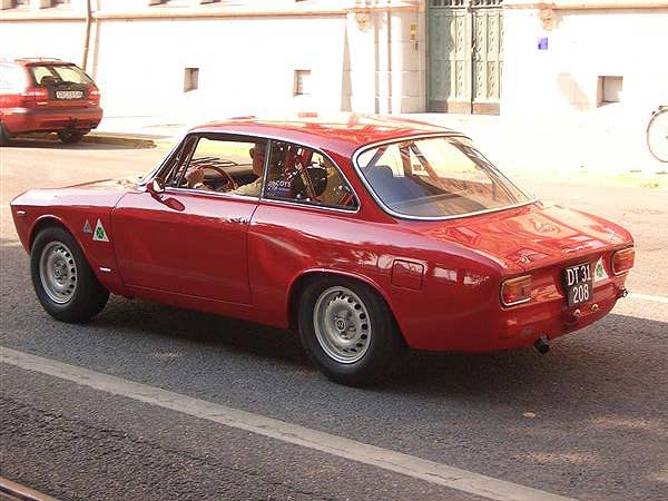 gall332_giulia_sprint.jpg (48224 Byte)