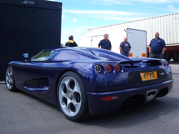 gall346_koenigsegg.jpg (54179 Byte)