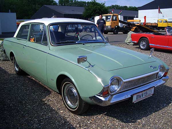 gall_ford_corsair.jpg (66311 Byte)