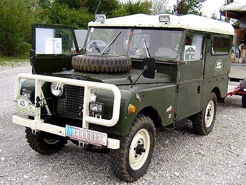 gast116a_landrover.jpg (56573 Byte)