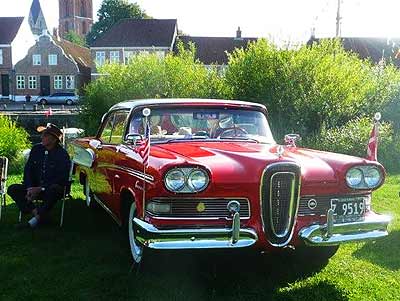 gast140b_ford_edsel.jpg (27396 Byte)