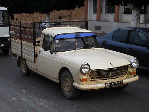 gast361c_peugeot_404_pickup.jpg (30889 Byte)