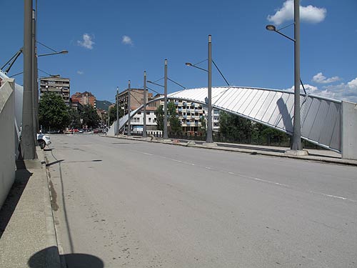 puch181_mitrovica.jpg (29309 Byte)