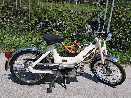 puch267a_maxi_n.jpg (51988 Byte)