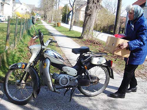 puch301b.jpg (52998 Byte)